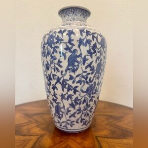 Vintage Chinese Chinoiserie Blue and White Porcelain Vase with Lotus / Monkey